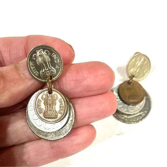 Vintage Drop/Dangle Foreign Coin Earrings (4 Coins), Excellent Vintage Condition - Picture 2 of 12